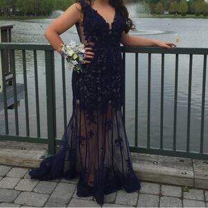 Elegant Navy Lace Evening Gown